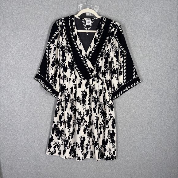 Cabi Dress XS Mini X Factor Wrap Flowy Boho Neutrals‎ Resort Southwest 6369 NEW - Picture 1 of 14